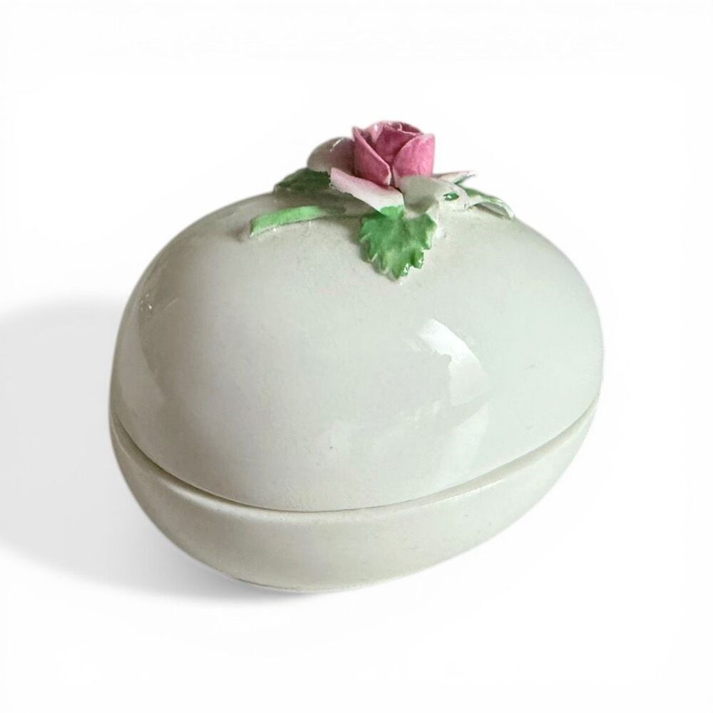 Golden Crown E&R Vintage England Rose Detail Trinket Egg Porcelain Pill Box